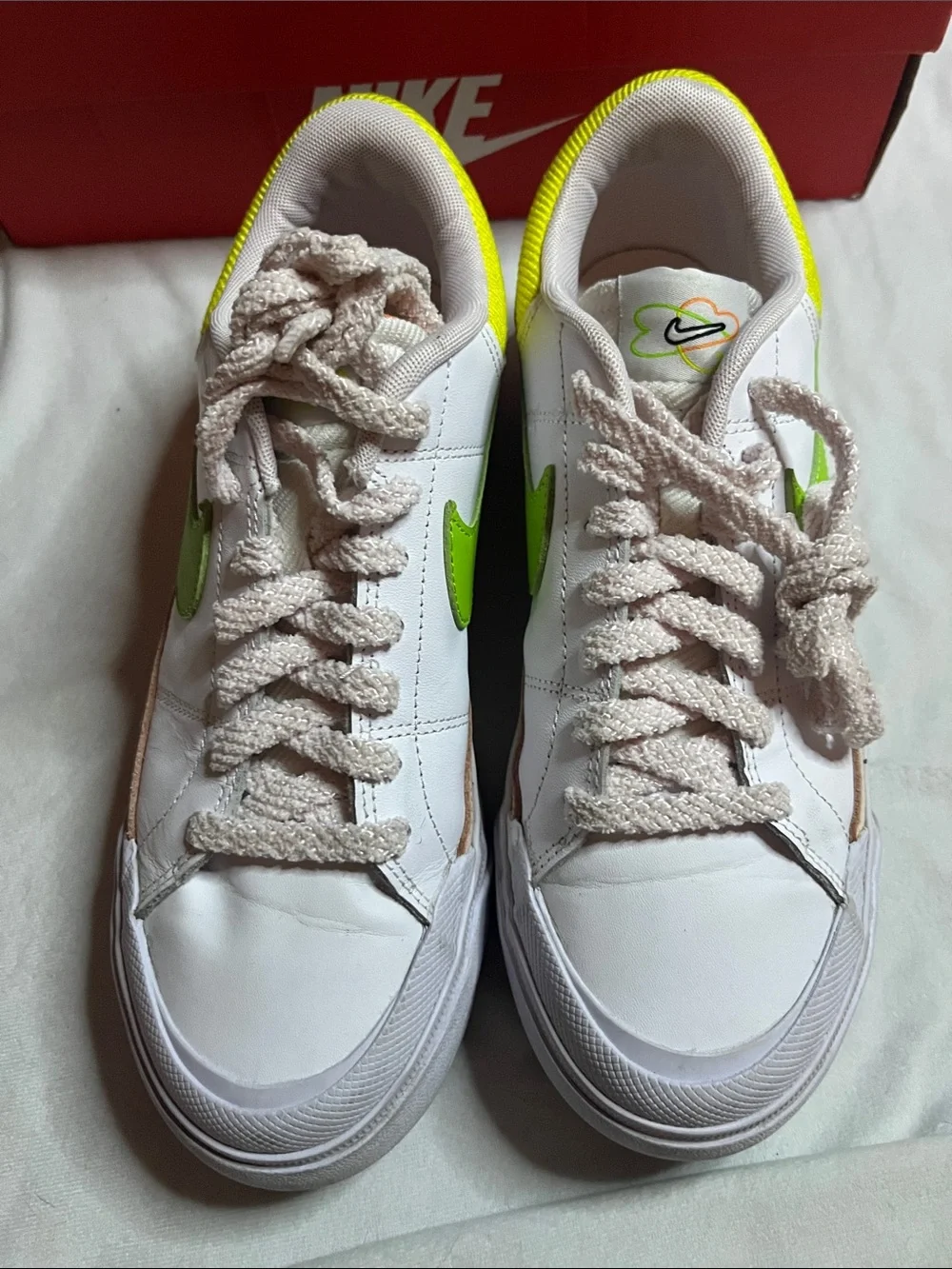 Nike good conditon